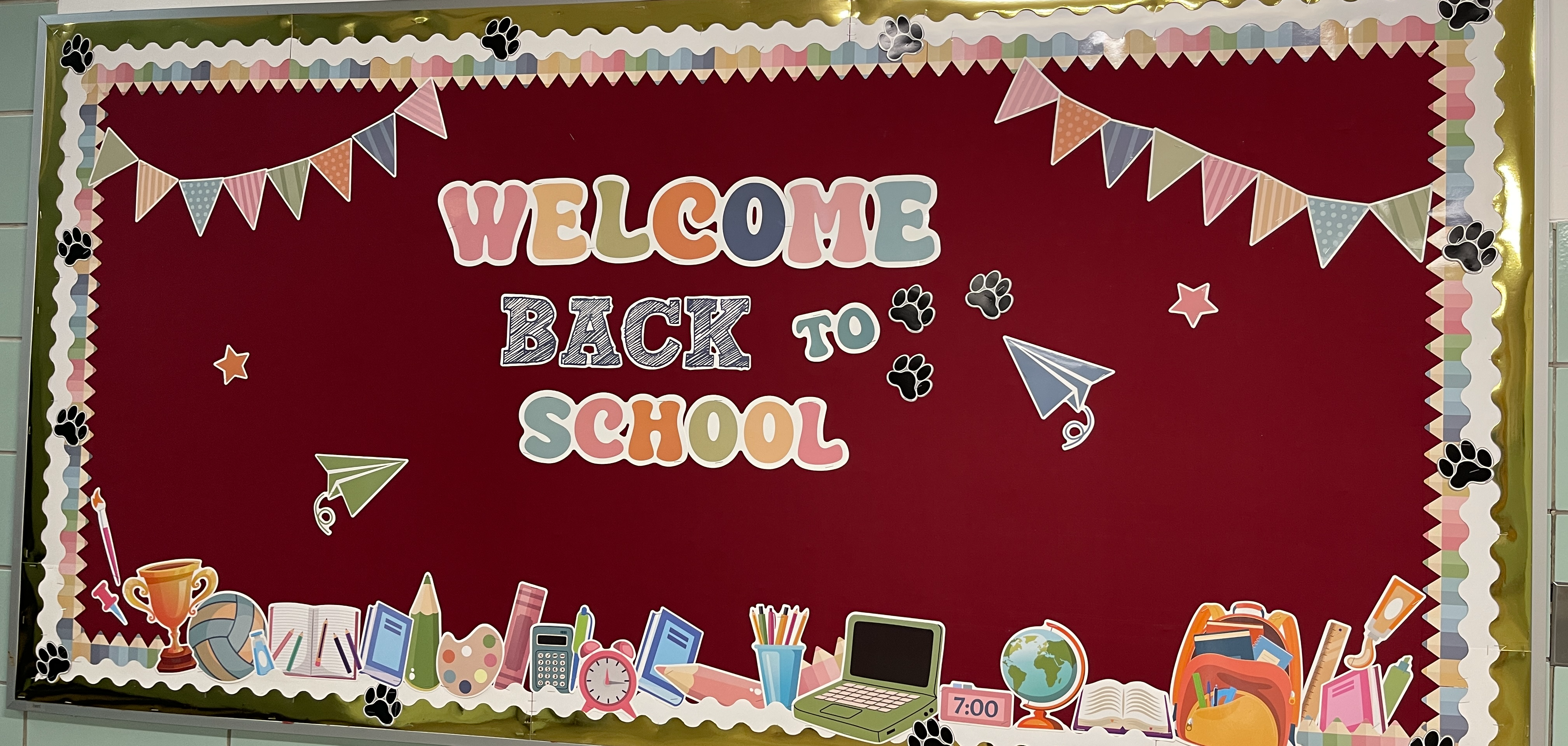 welcome back to school sign