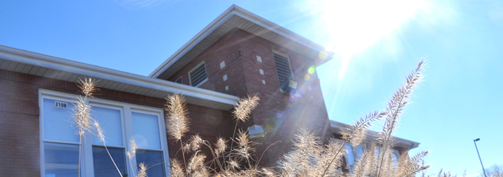 picture of the School building. 