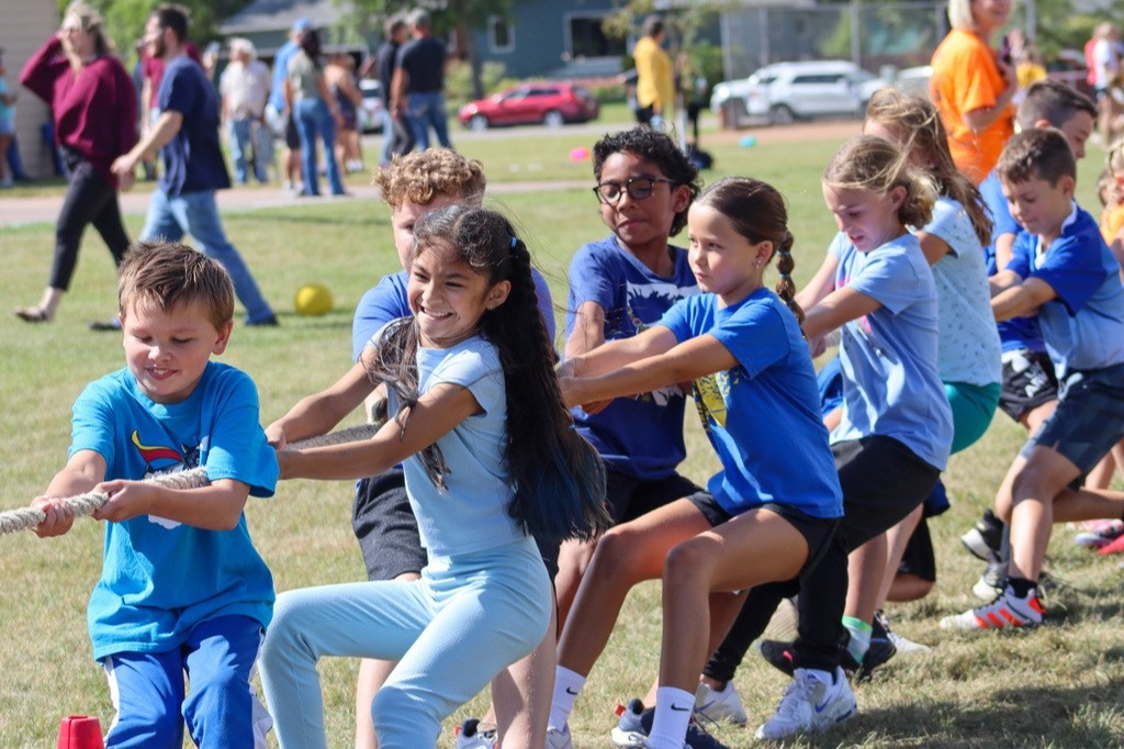 CCL students playing tug of war