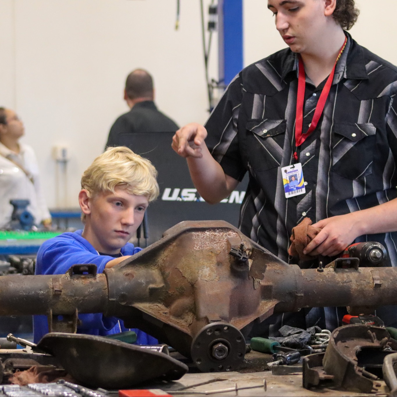 ATEC students in auto class