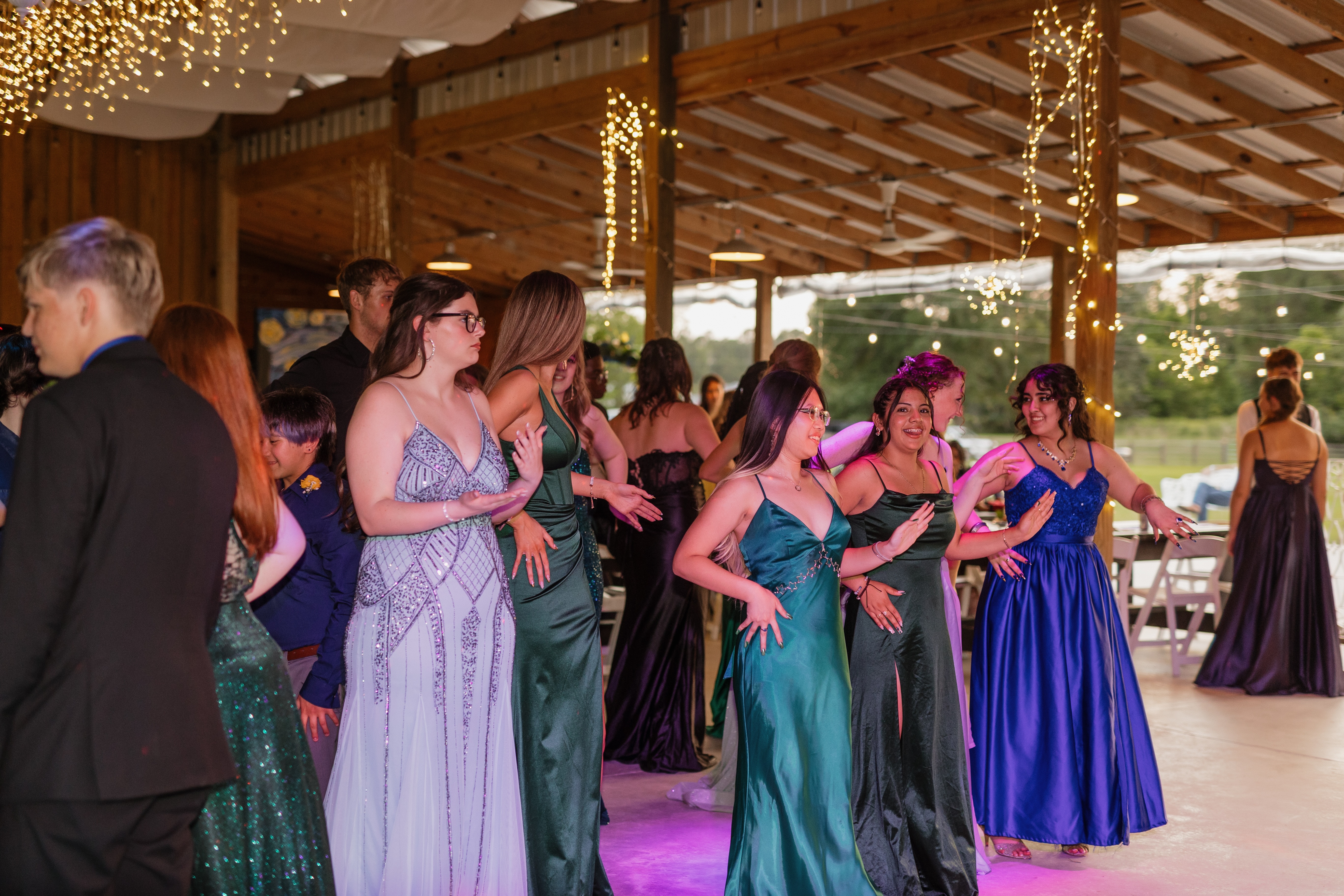 prom dancing
