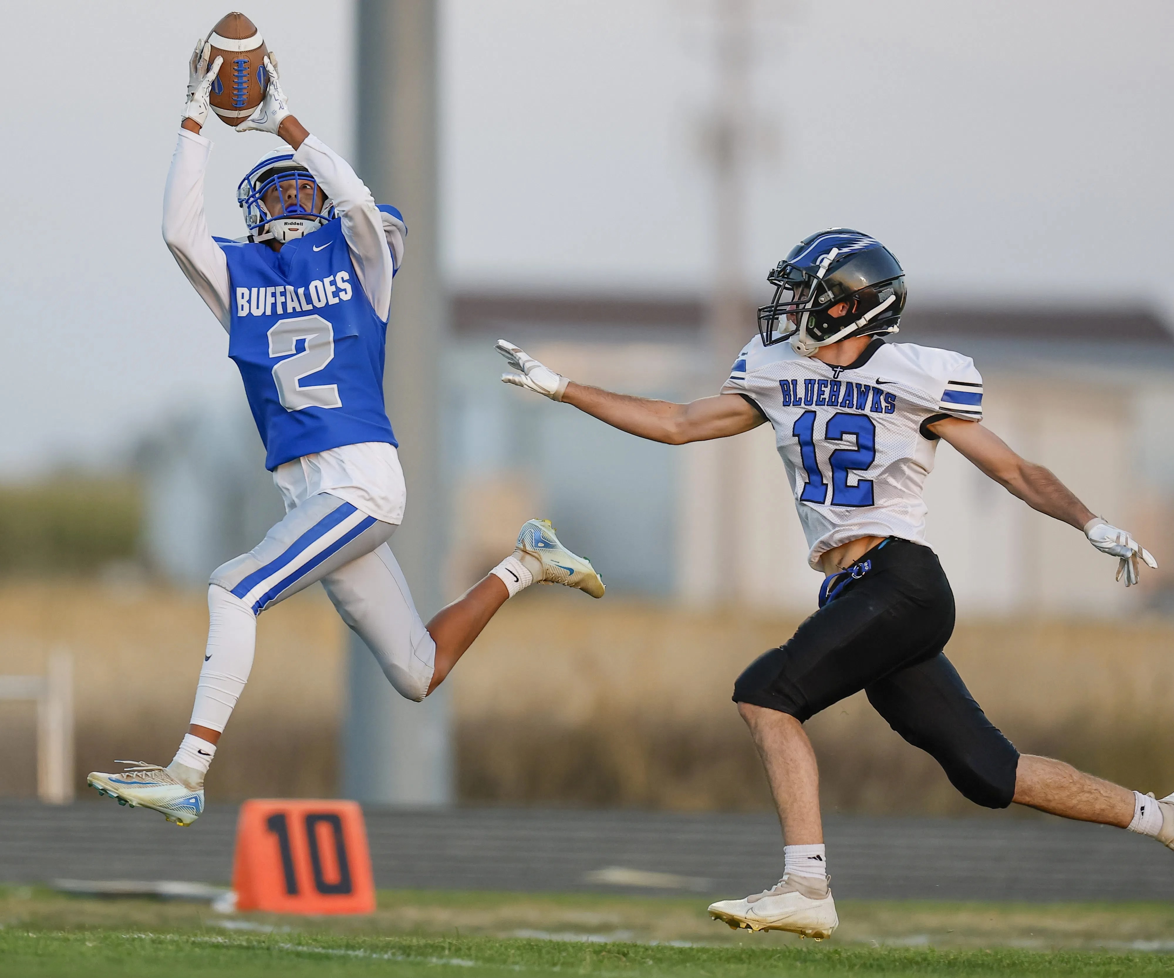 Giovanni Ramirez catches a touchdown