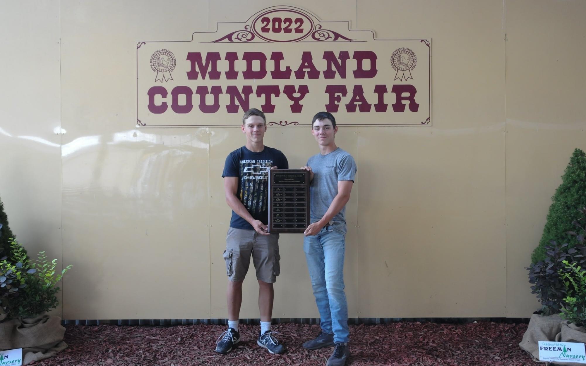 bryce and cole aultman win Zondlack Award