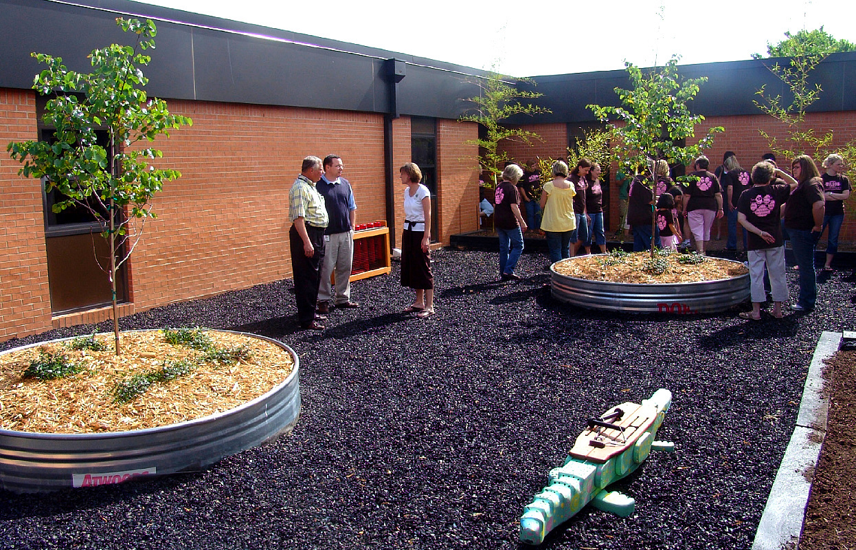 Outdoor classroom courtyard in 2009