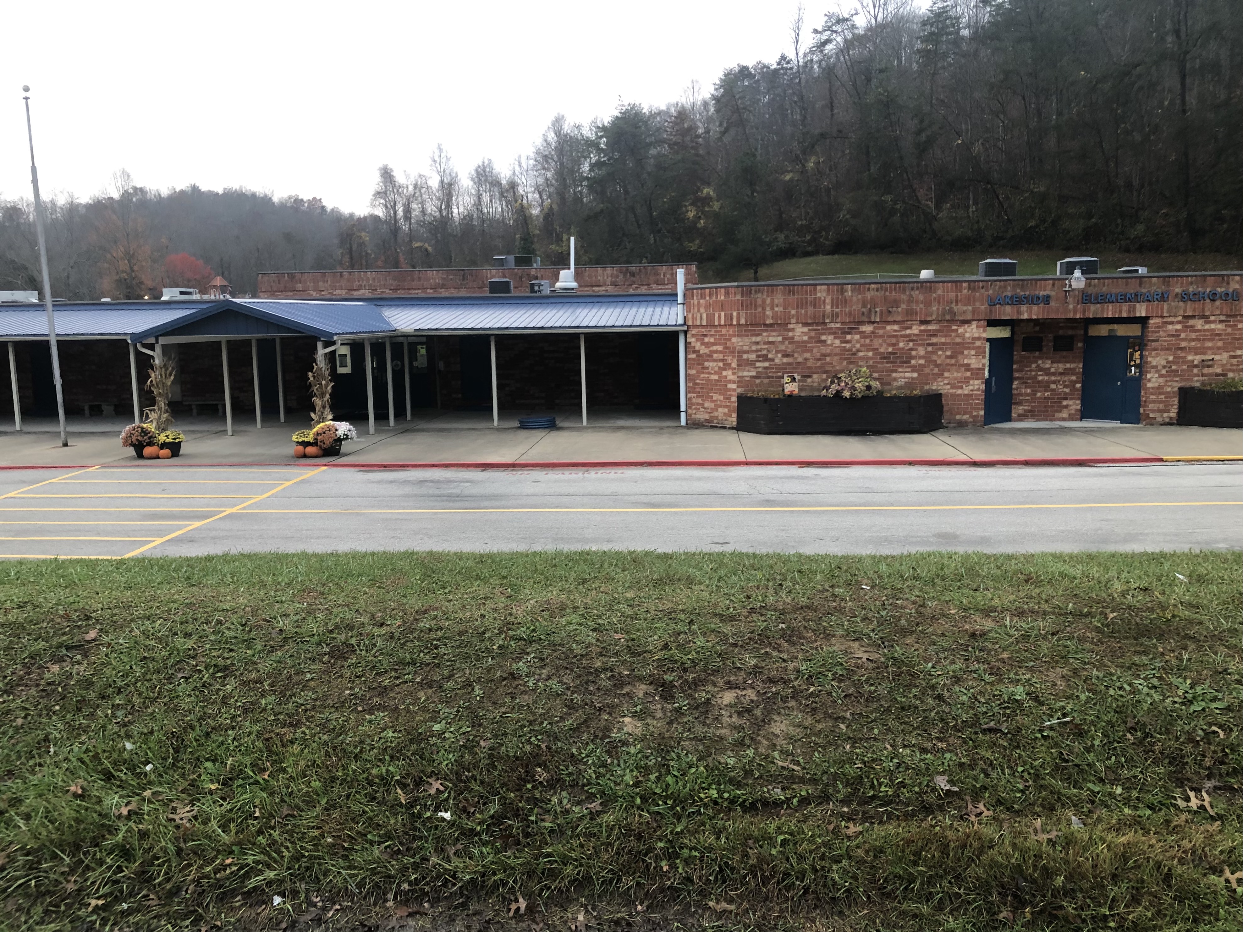 Photo of Lakeside Elementary