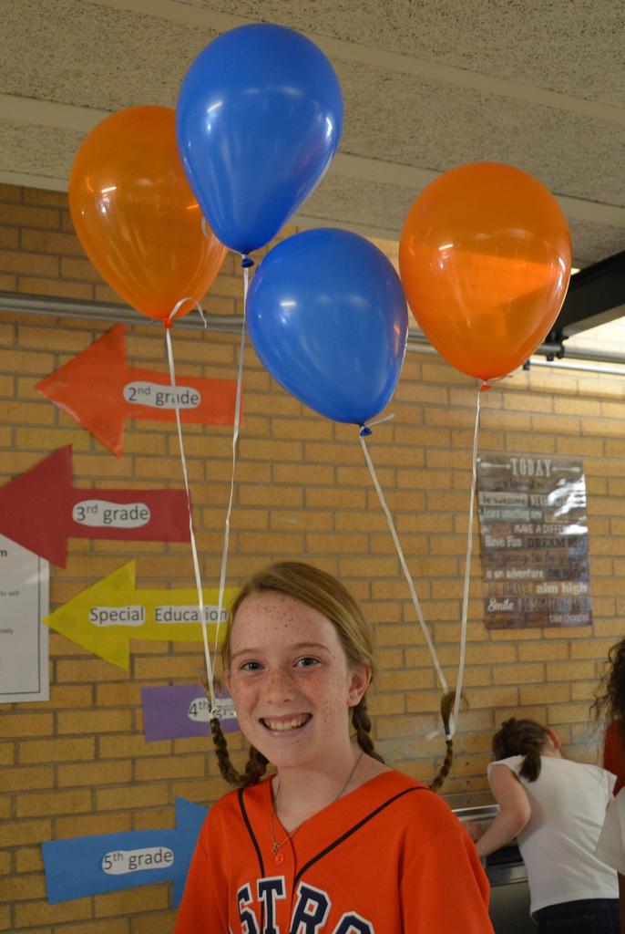 Series of photos of the Homecoming Spirit Day, Crazy Hair Day. The students all presented a series of crazy hair do's.