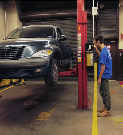 Photo of a AUTOMOTIVE TECHNOLOGY activity.