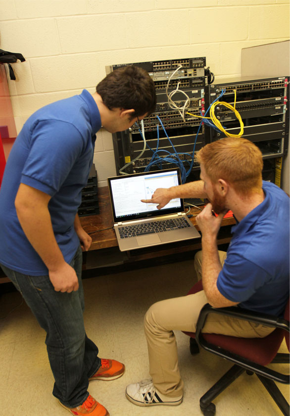 Photo of a COMPUTER SYSTEMS REPAIR TECHNOLOGY activity.