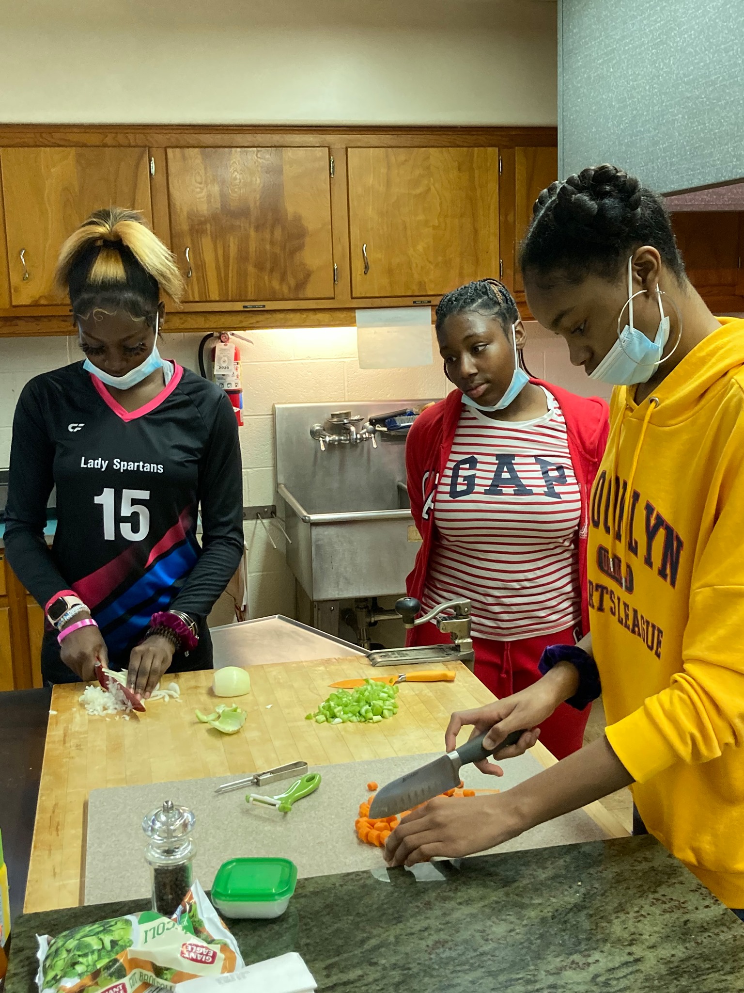 image of students cooking