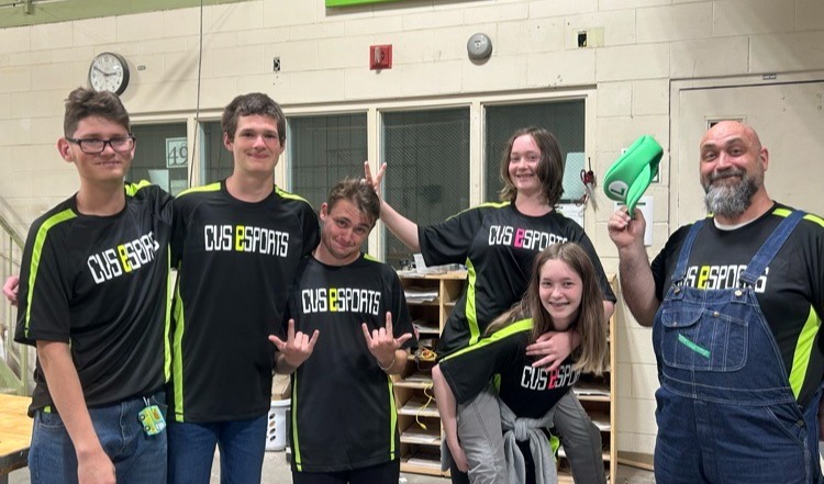 Creek Valley E-Sports team at competition