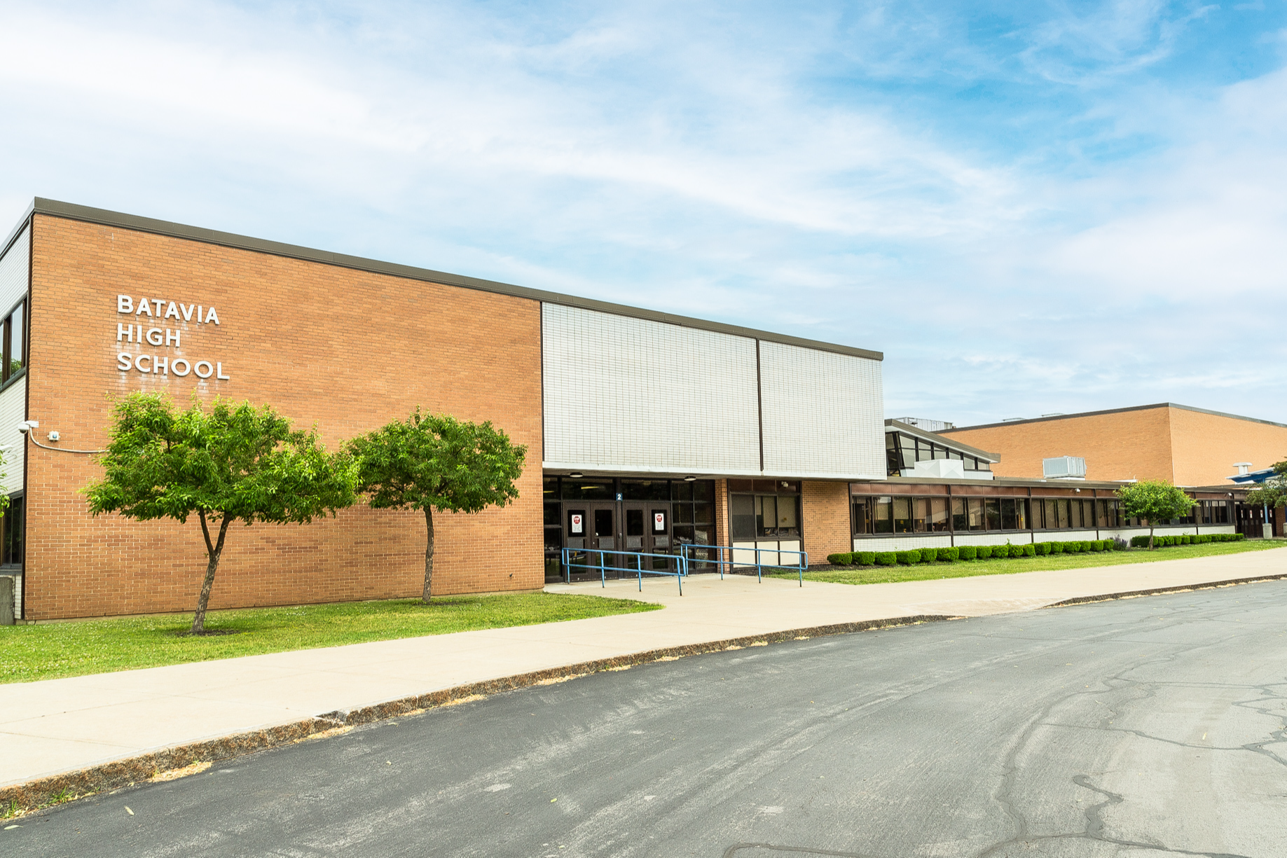exterior of batavia high school