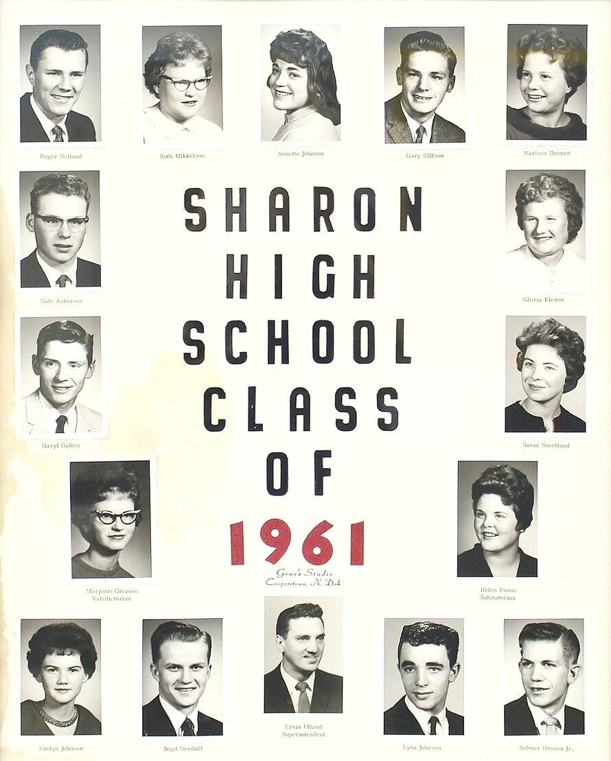 Finley and Sharon High School Graduating Classes