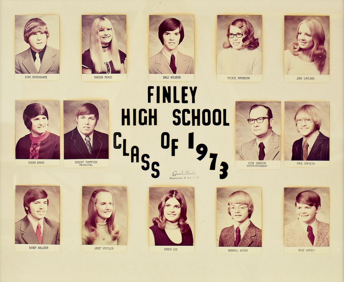 Finley and Sharon High School Graduating Classes