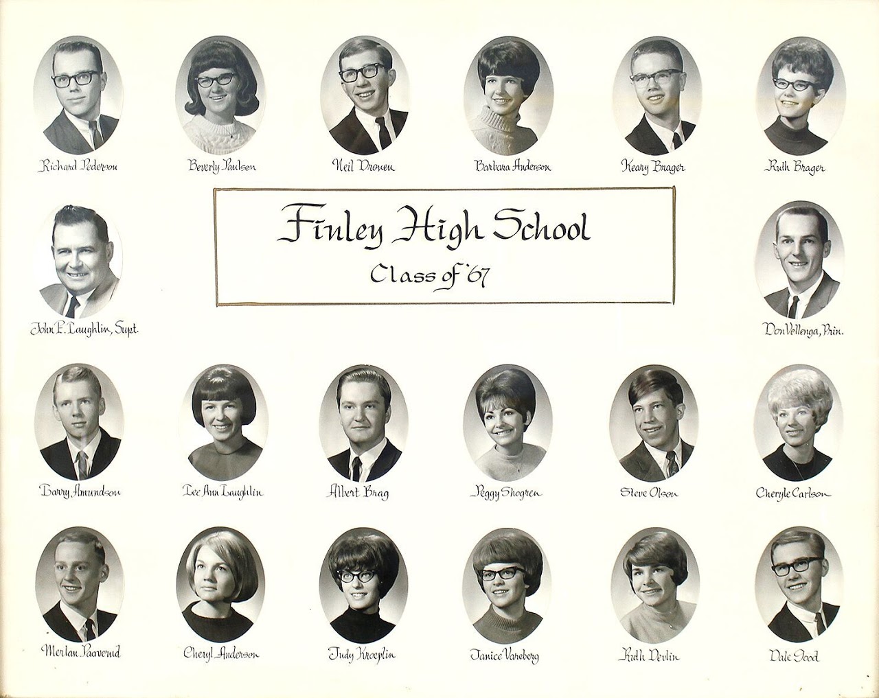 Finley and Sharon High School Graduating Classes