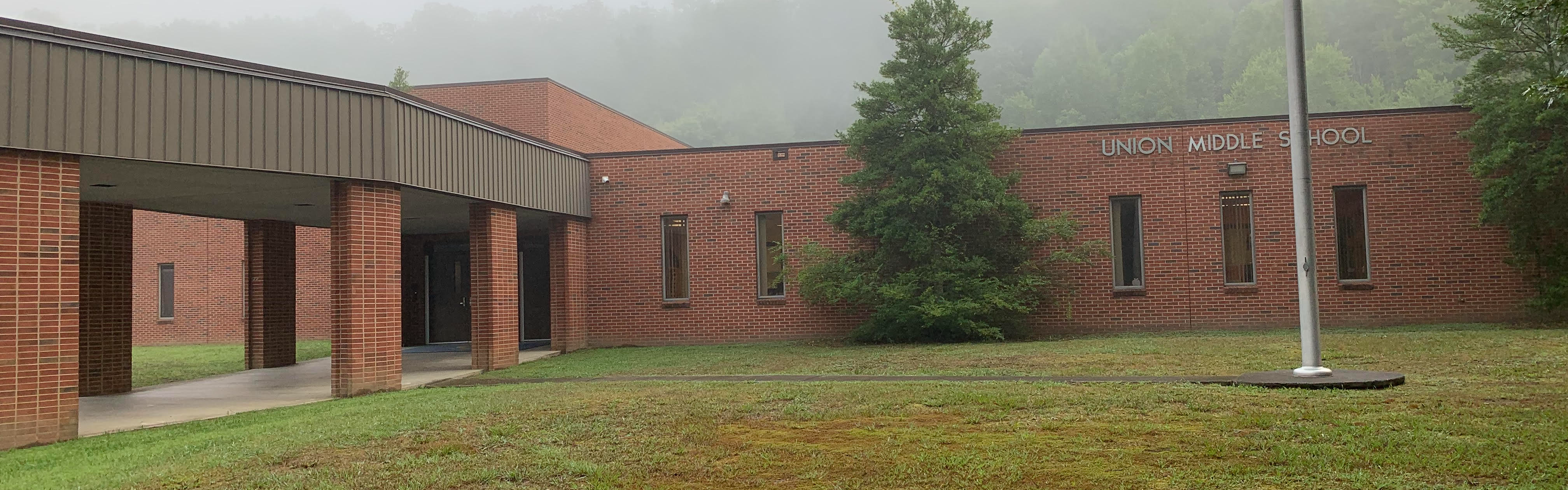 Foggy picture of Union Middle School
