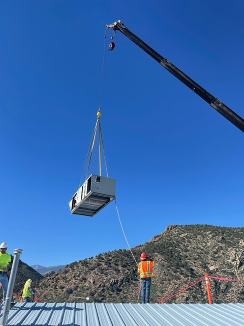 Crane Lift 3