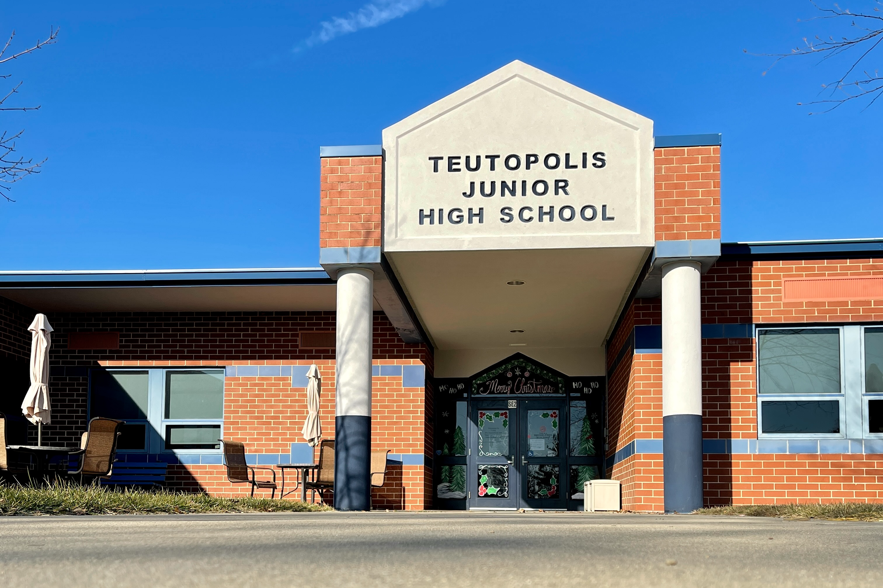 Teutopolis Junior High