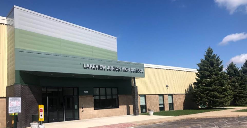 Lakeview Campus sign reads Center Cass School District 66, Lakeview Jr. High School, and Prairieview Elementary School