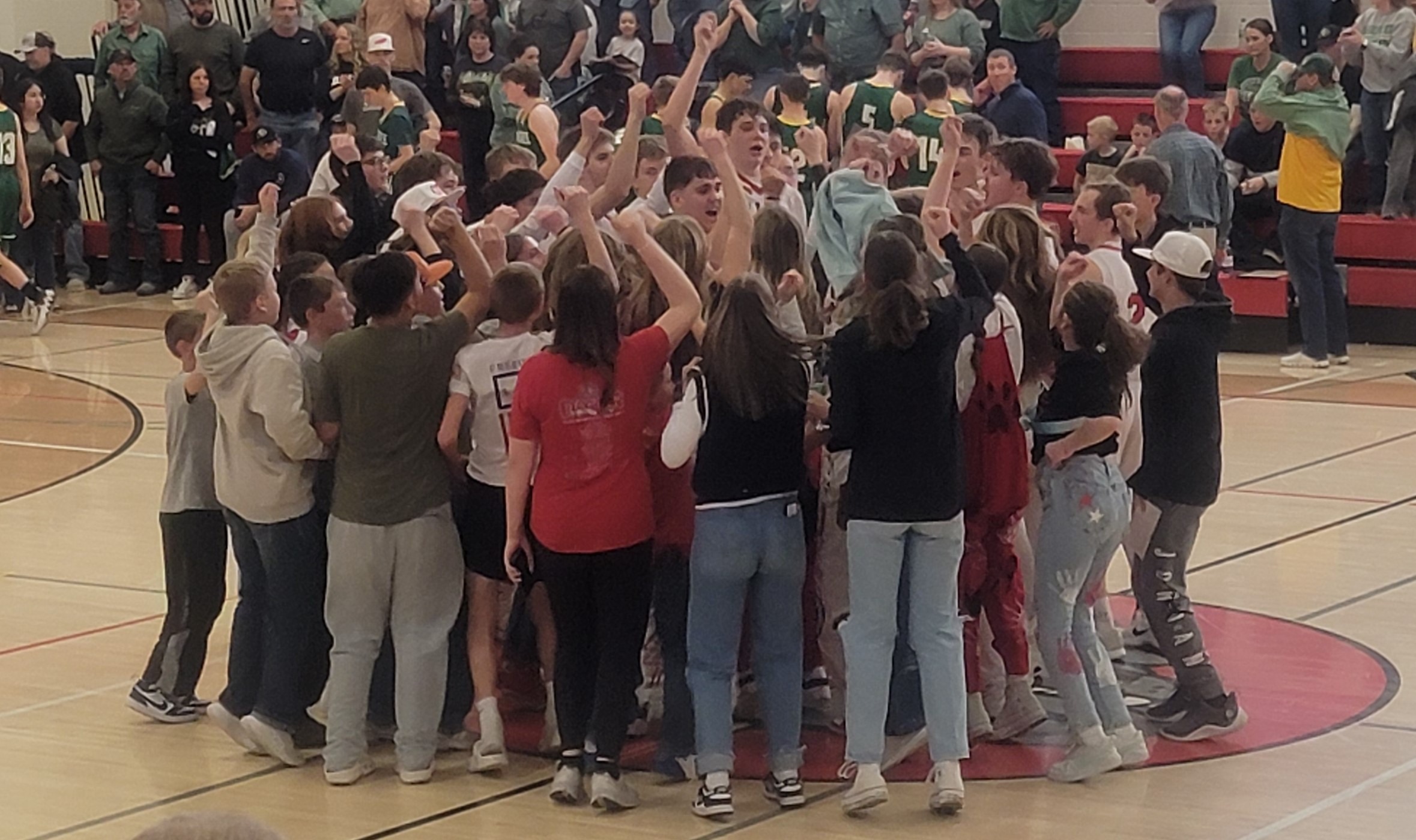 Basketball Regiona Champs