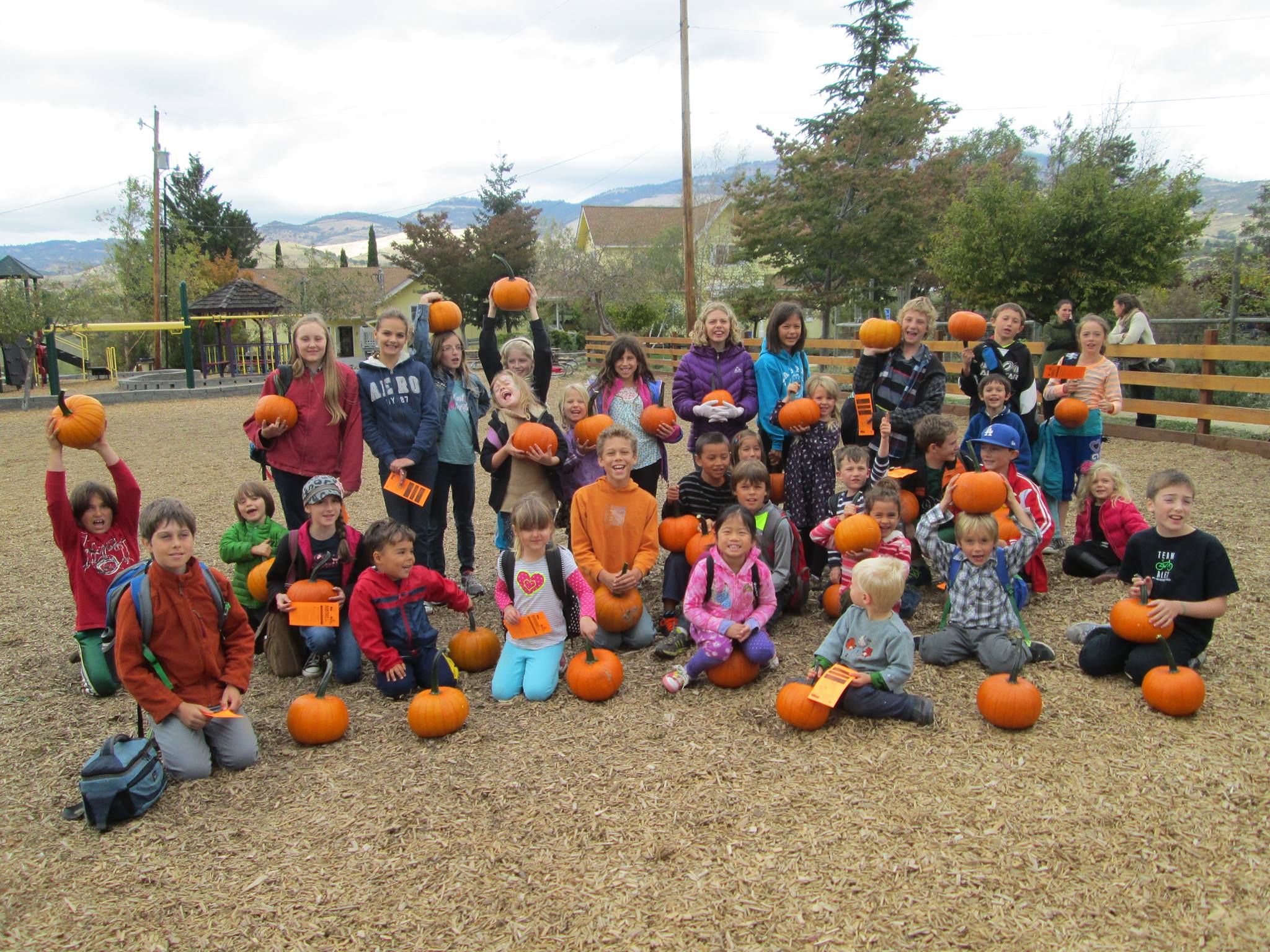 pumpkinday group photo