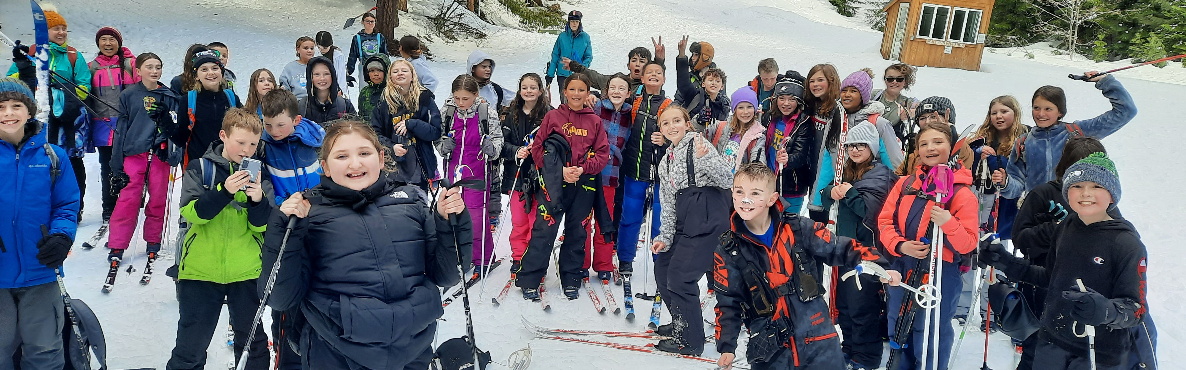 5th graders on the cross country ski trip