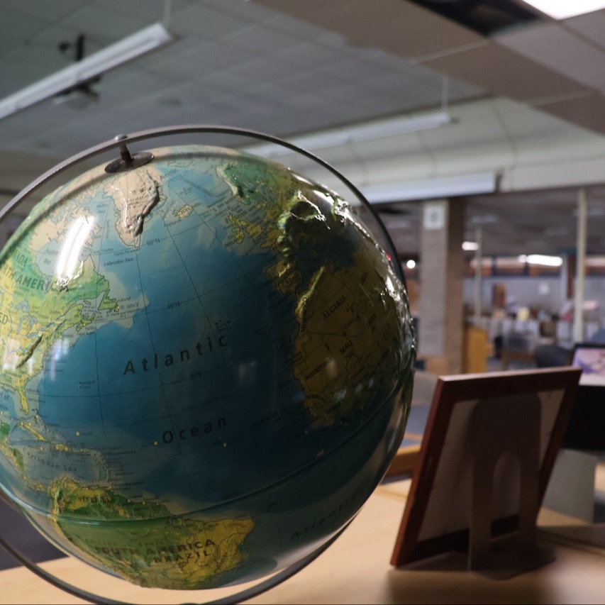 Picture of globe in library at PHS