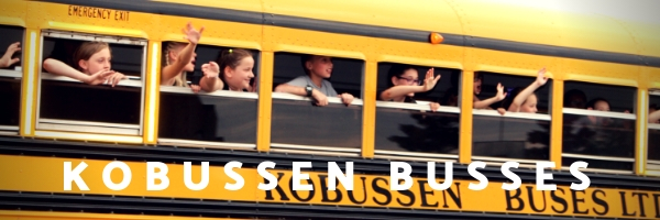 photo of kids in a school bus that says "kobussen busses"