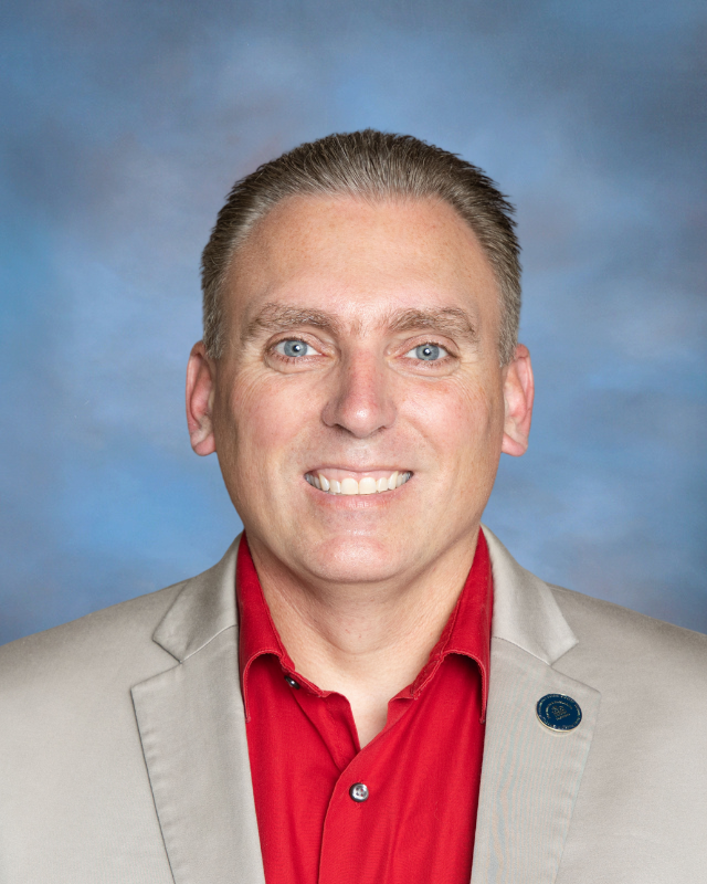 Tom Barney headshot