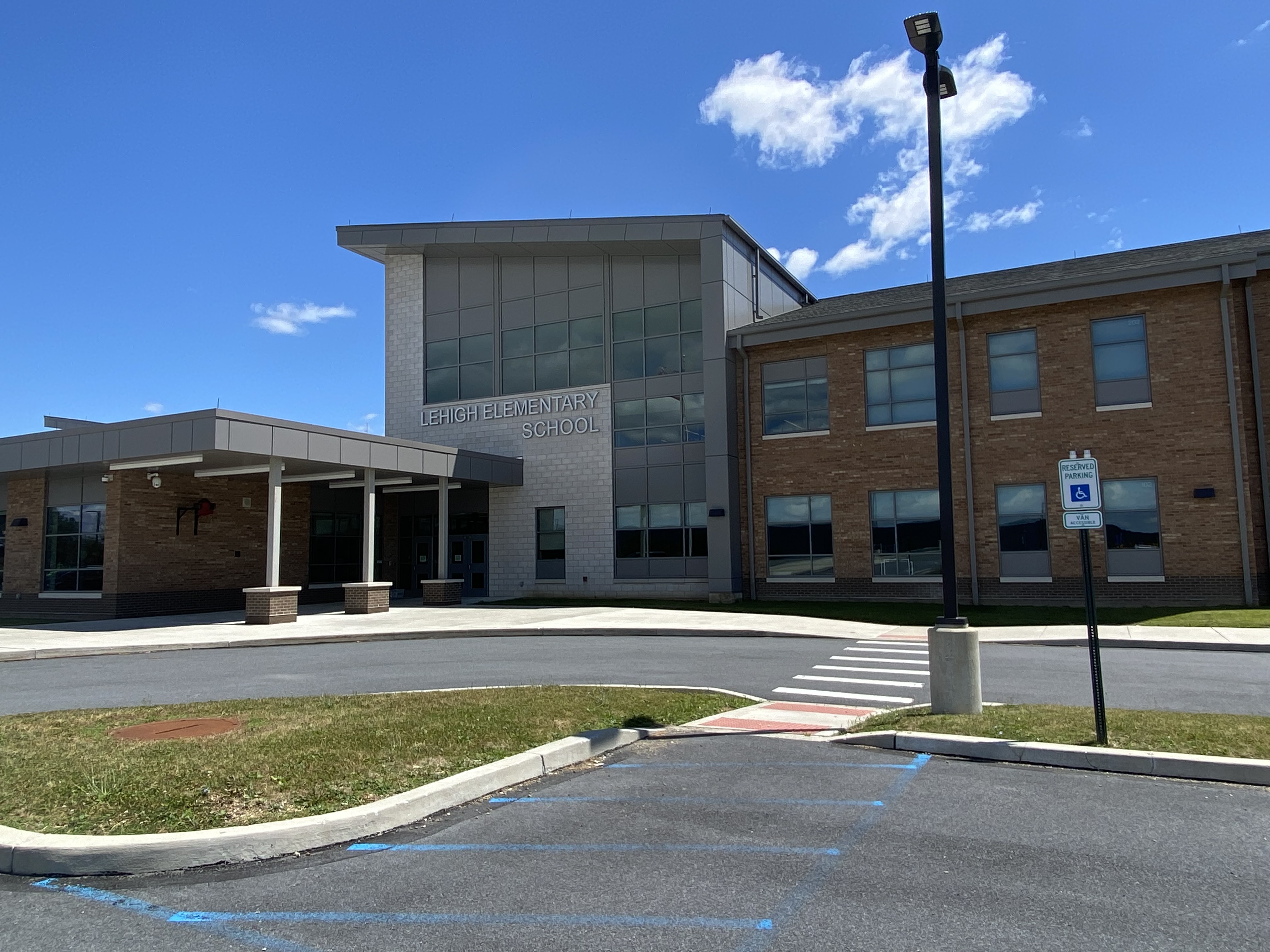 Front view of Lehigh Elementary School