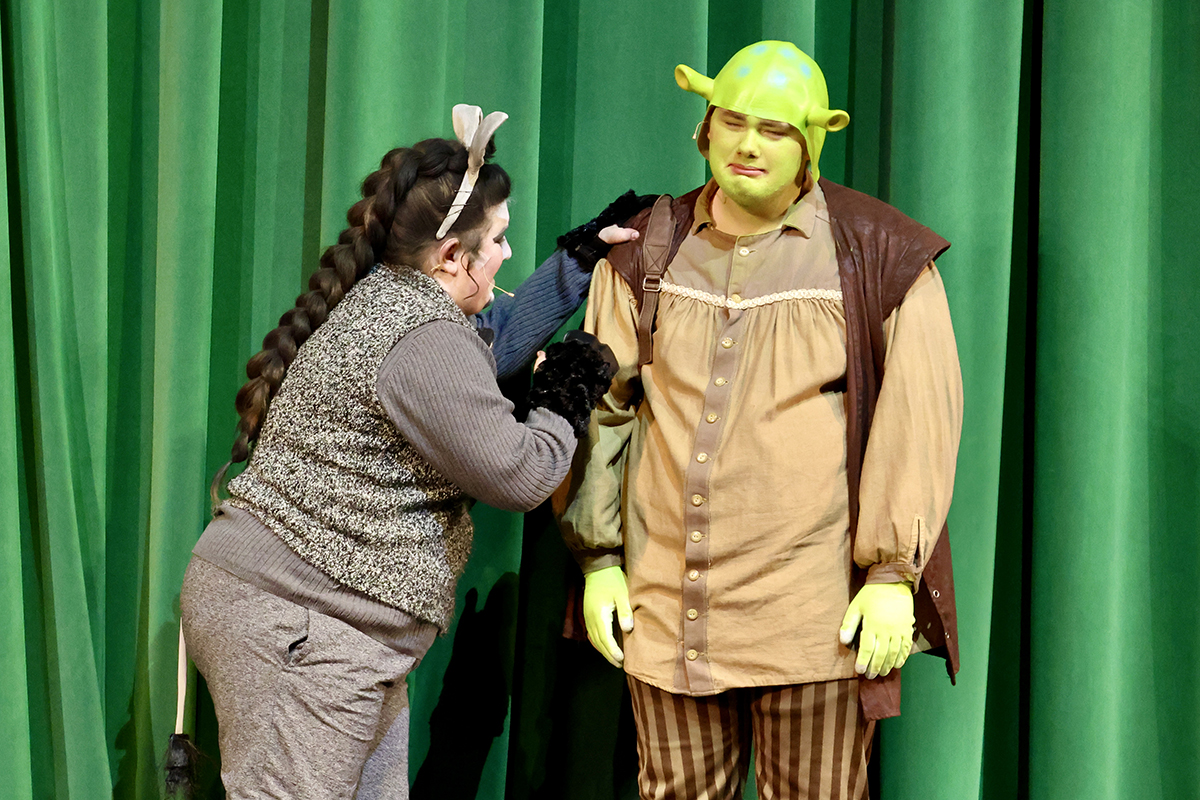 Shrek musical 2024