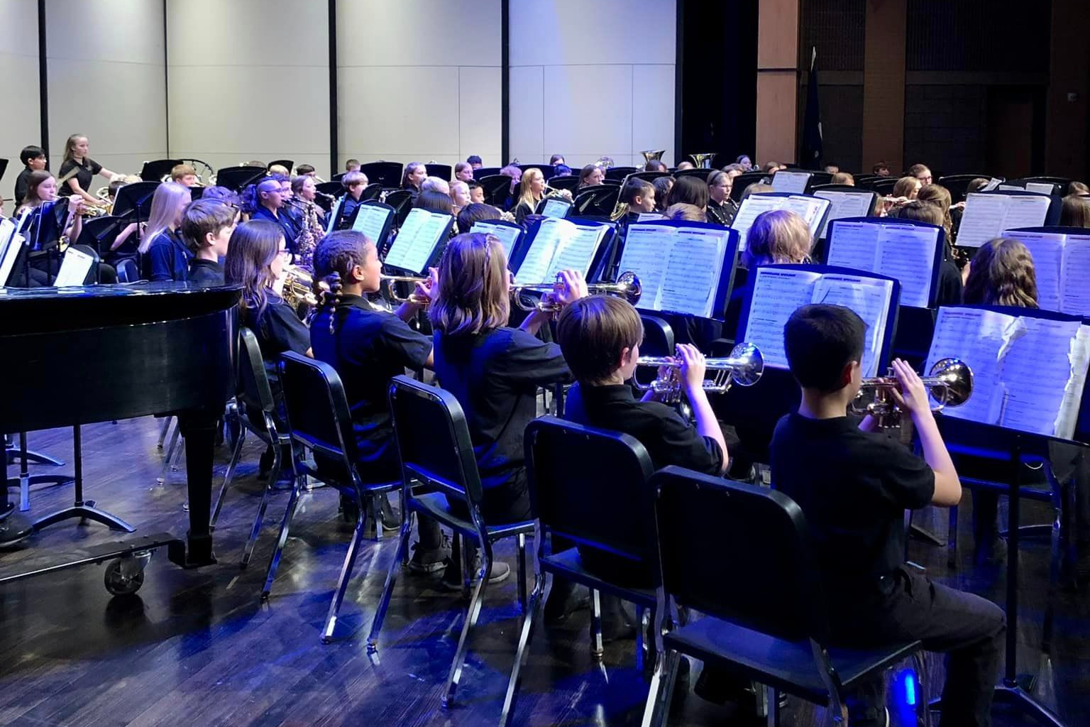 Middle School band performing
