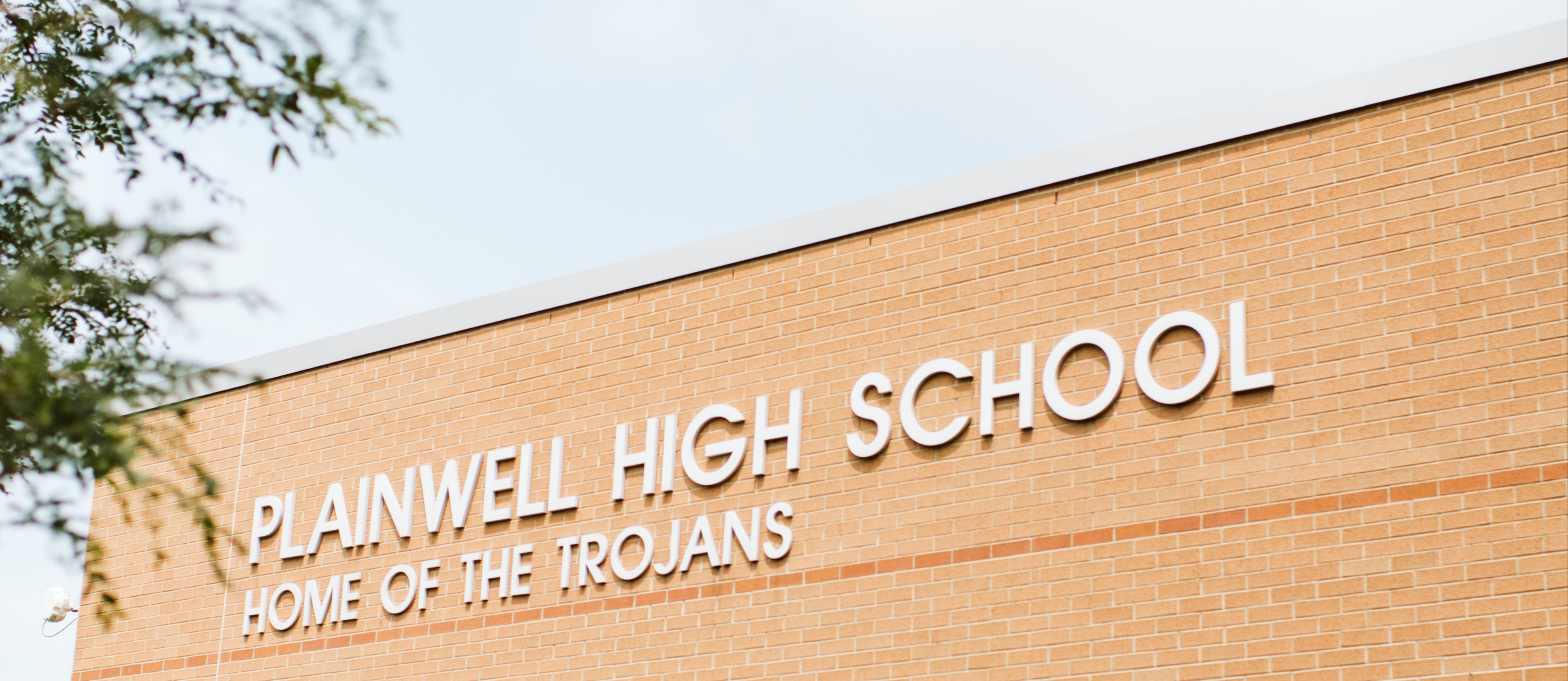 Picture of outside of Plainwell High School 