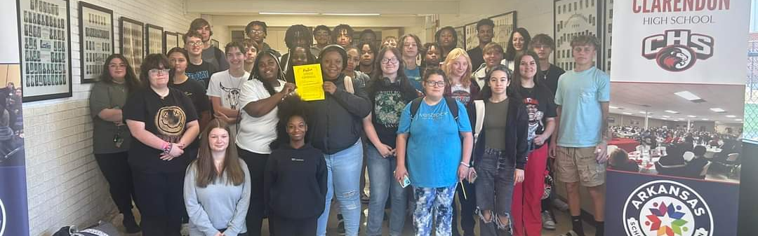 Sr. Class Receives Positive Office Referral