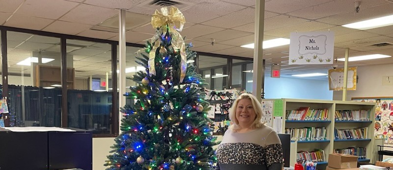 Mrs. Nichols and East Dale Elementary School's Christmas Tree