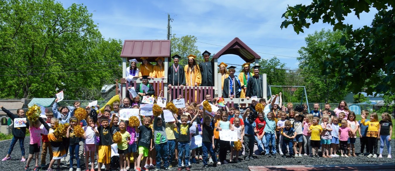 Class of 2025 Graduates Return to Elementary School