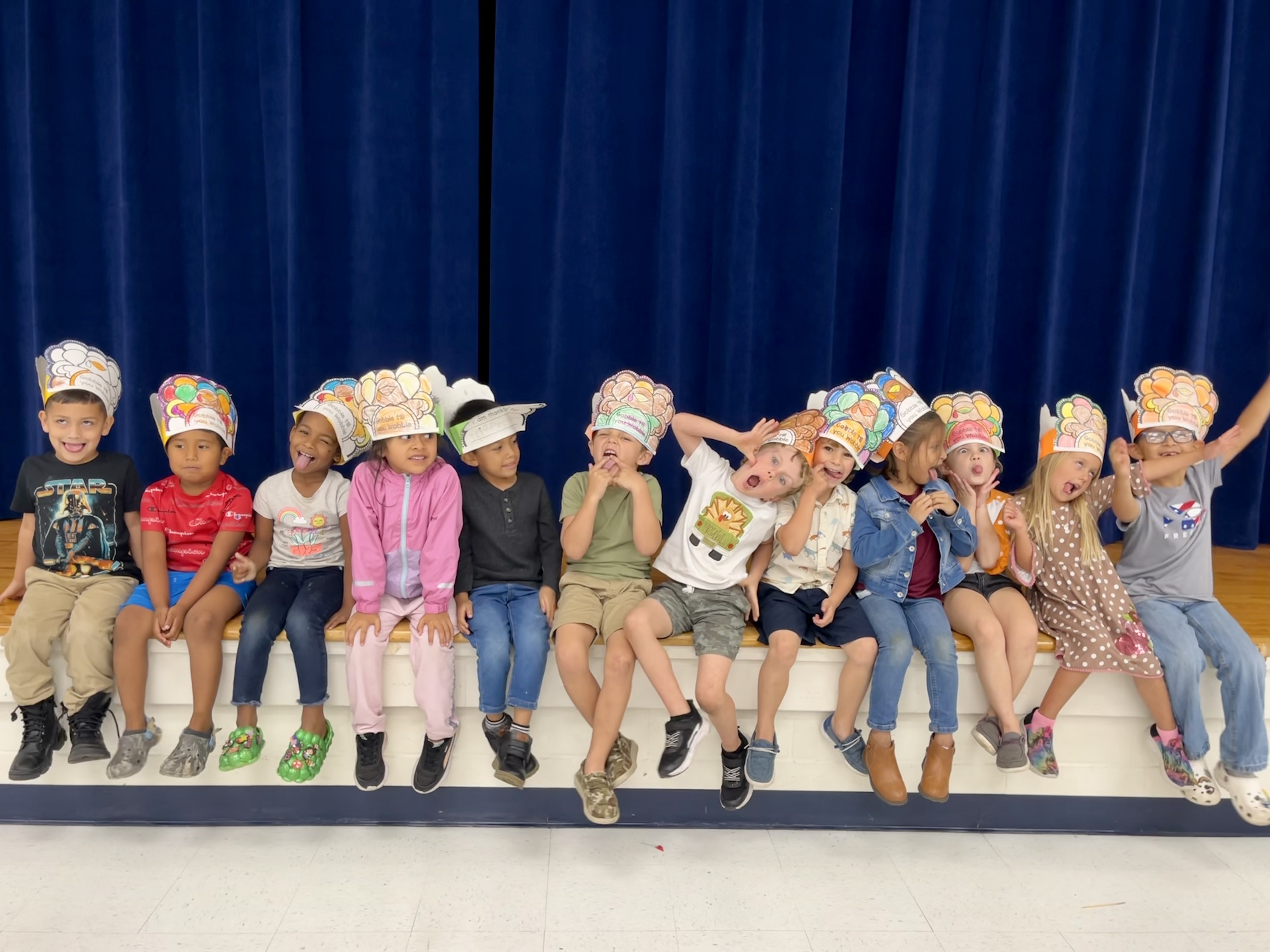 children dressed for thanksgiving