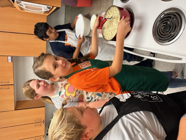 making Stovetop popcorn