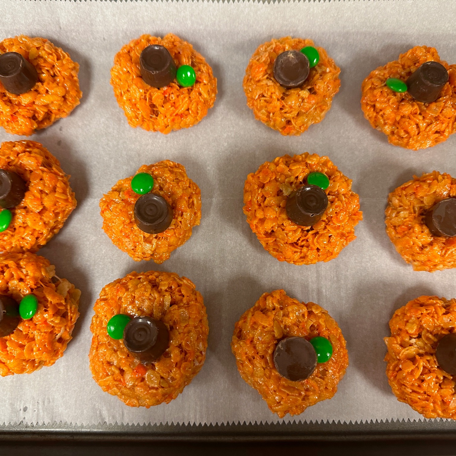 making rice krispies