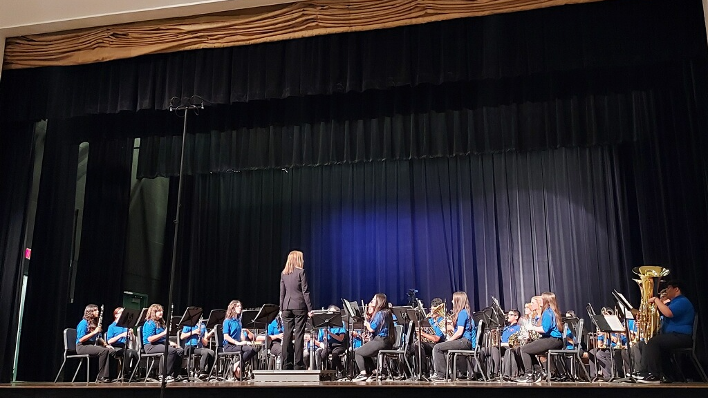 Advanced Band on stage