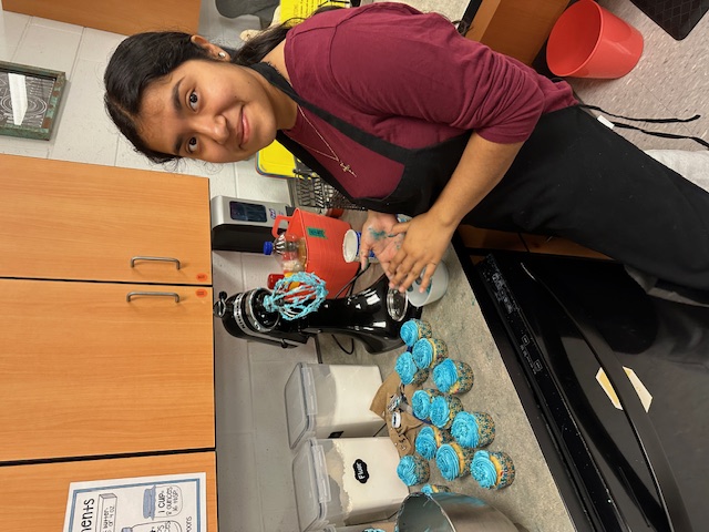 blue cupcakes