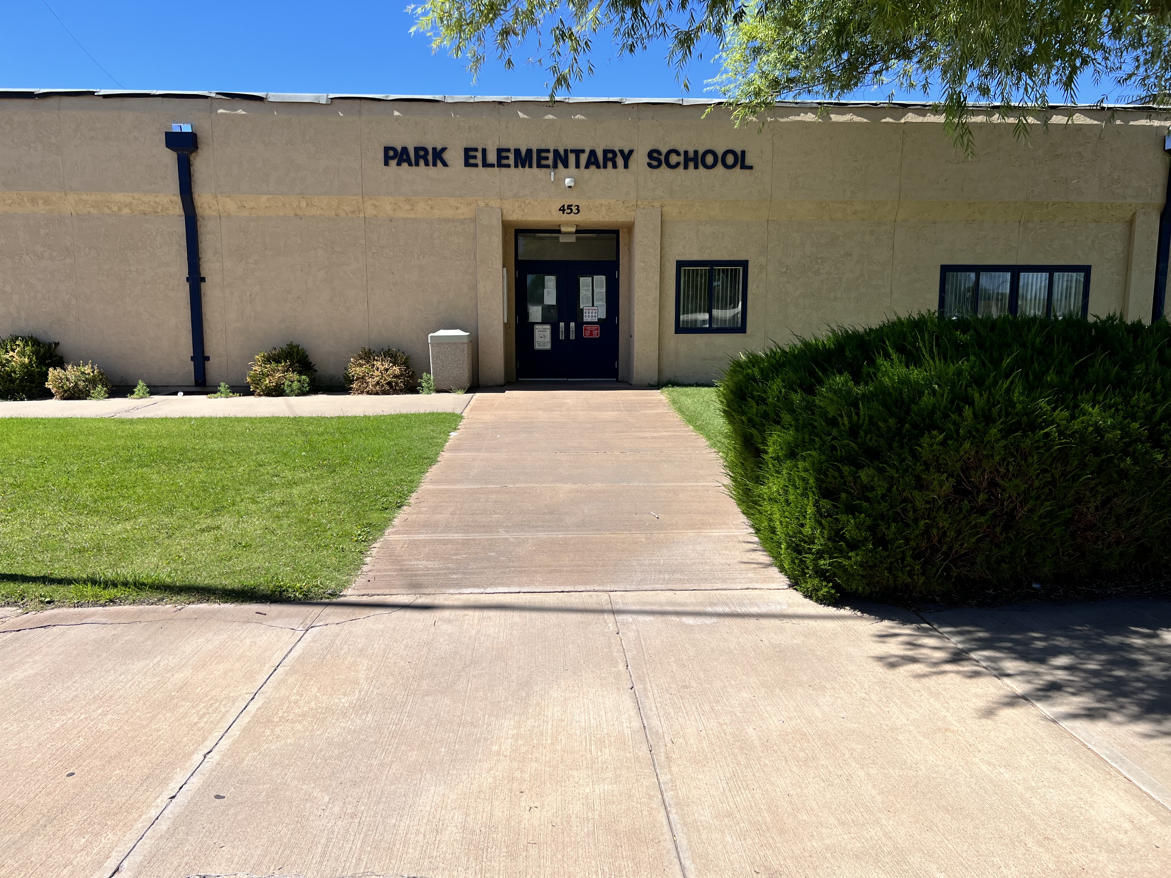 Front of Park Elementary School