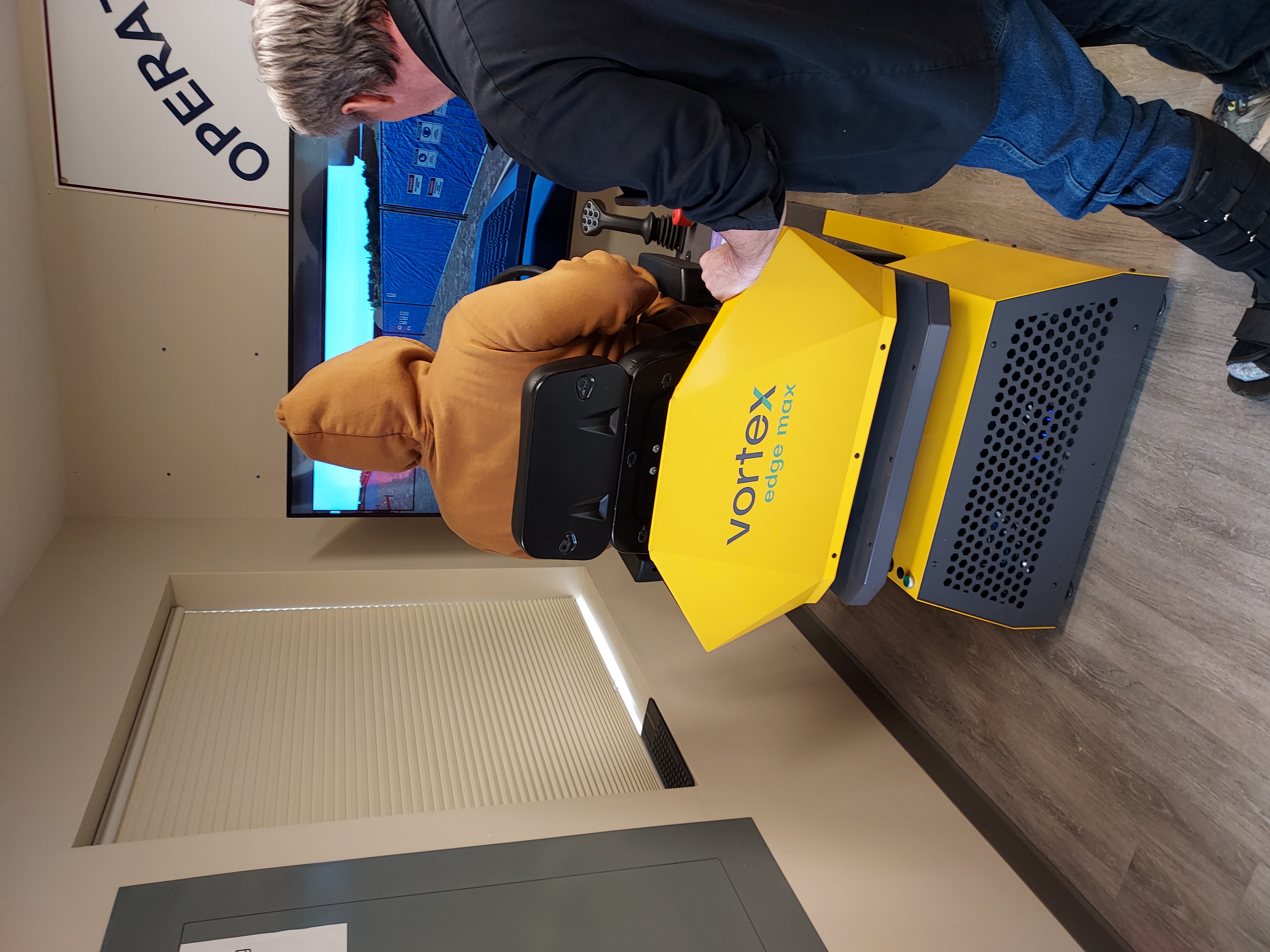 student using simulation machine