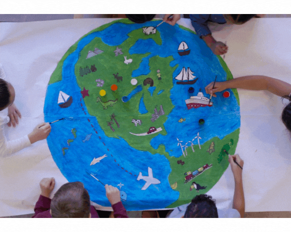Kids Painting a World