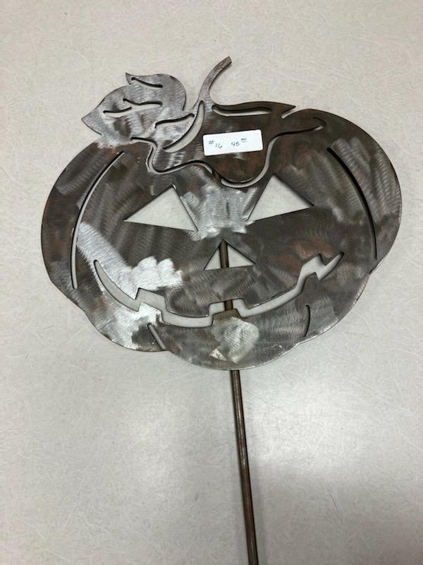 TigerMADE Metal Pumpkin Stake