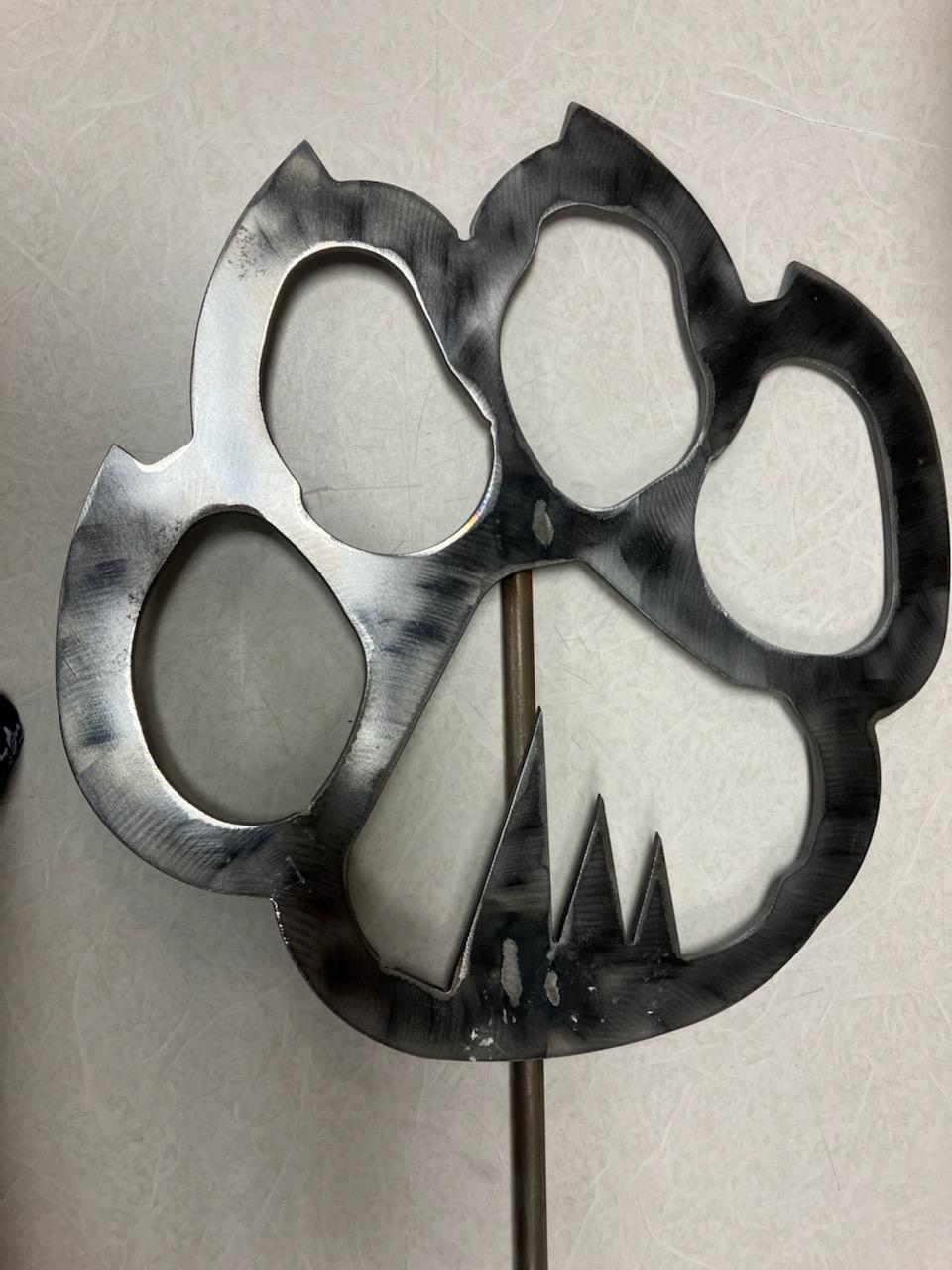 TigerMADE Metal Paw Stake