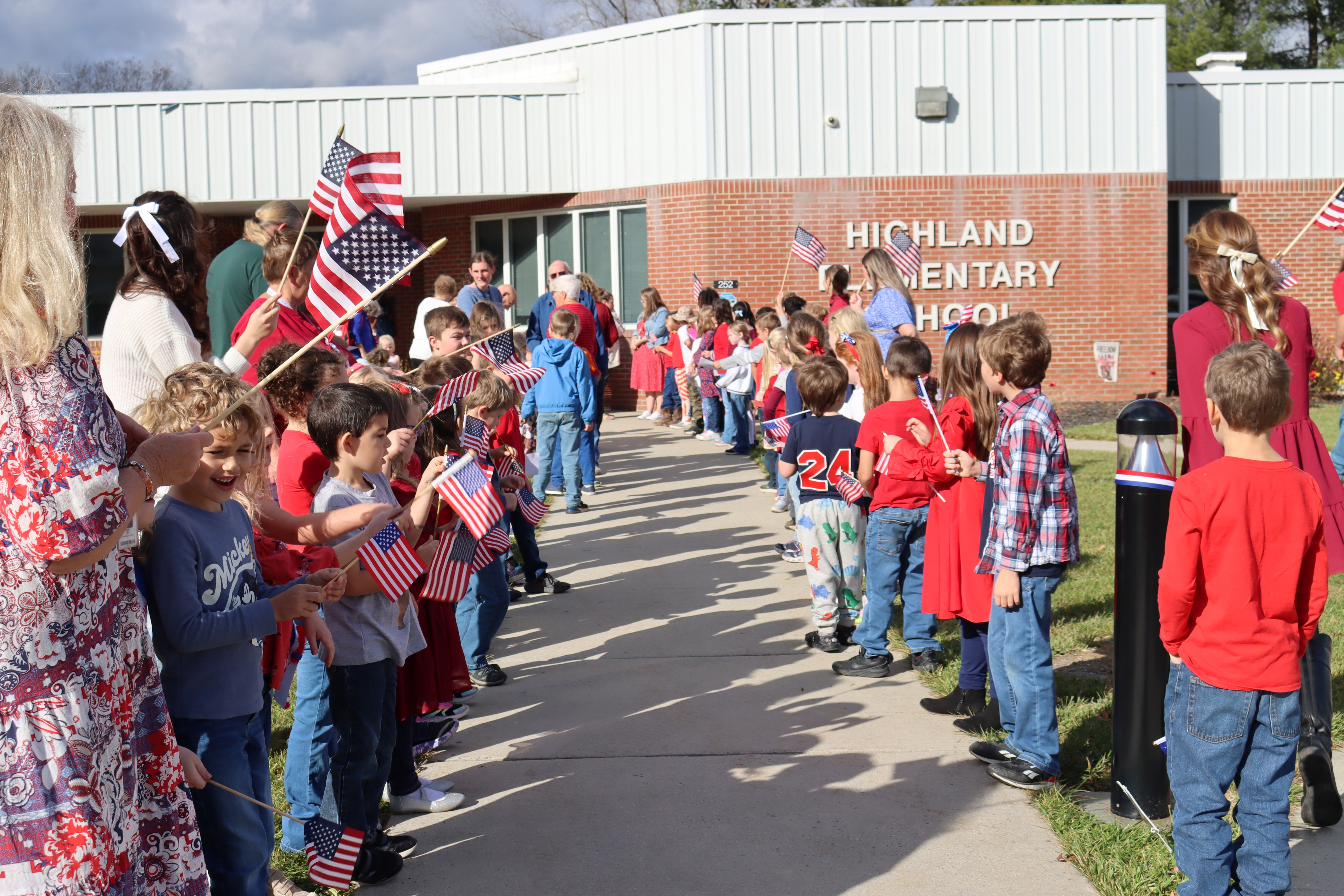 Today, we gathered to honor the brave men and women who have served our country. A special thank you to our guest speaker, Captain Mackenzie, for sharing inspiring words with our students and community. We are forever grateful for the courage, sacrifice, and dedication of our veterans. ❤️💙