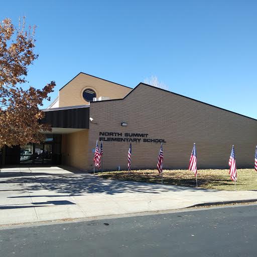 Front Entrance of North Summit Elementary 