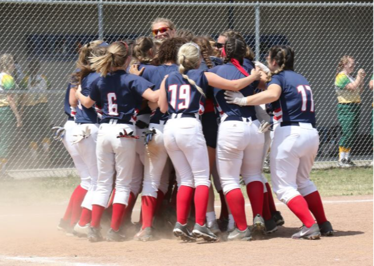 Softball Team Celebrate Being Champs