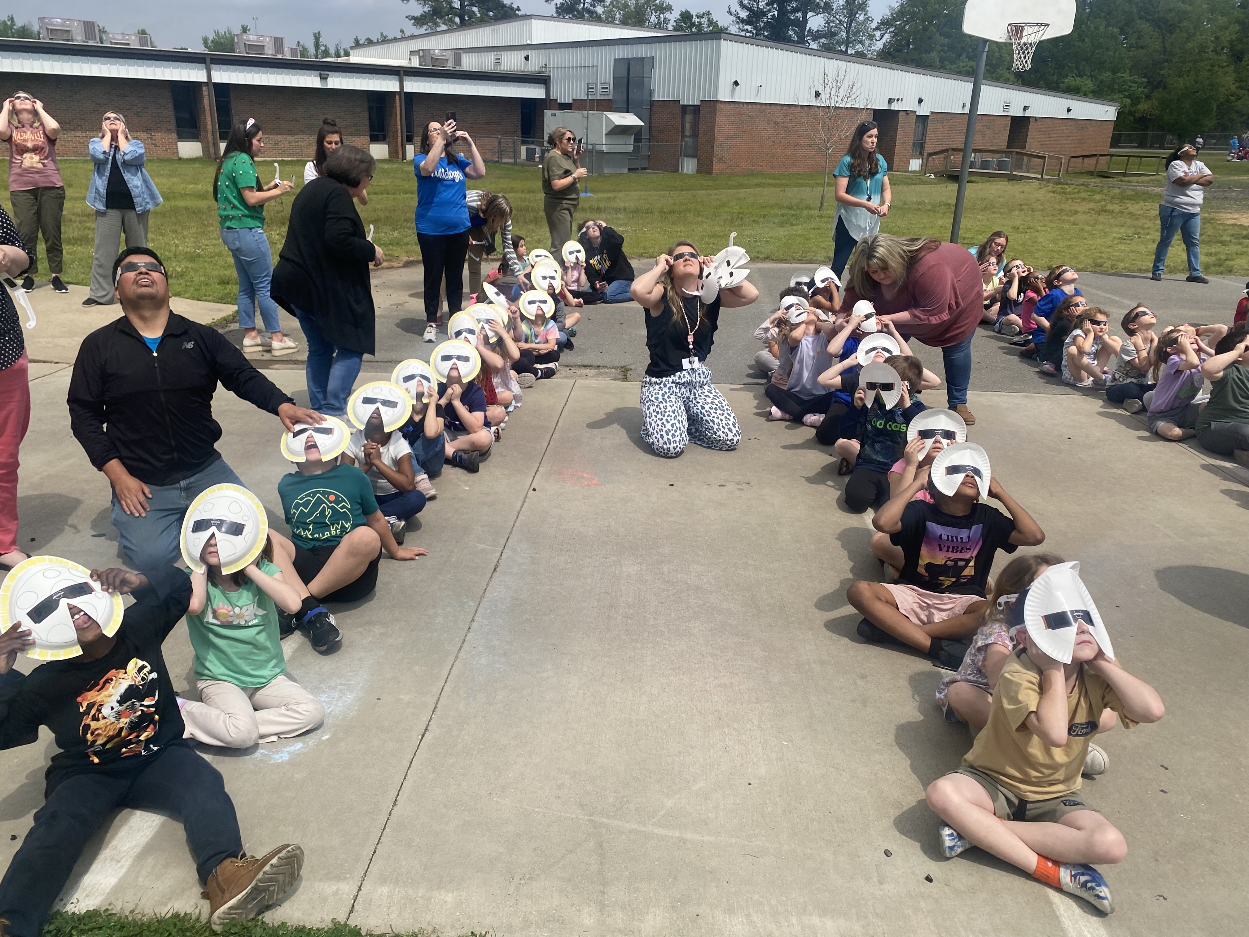 solar eclipse kindergarten