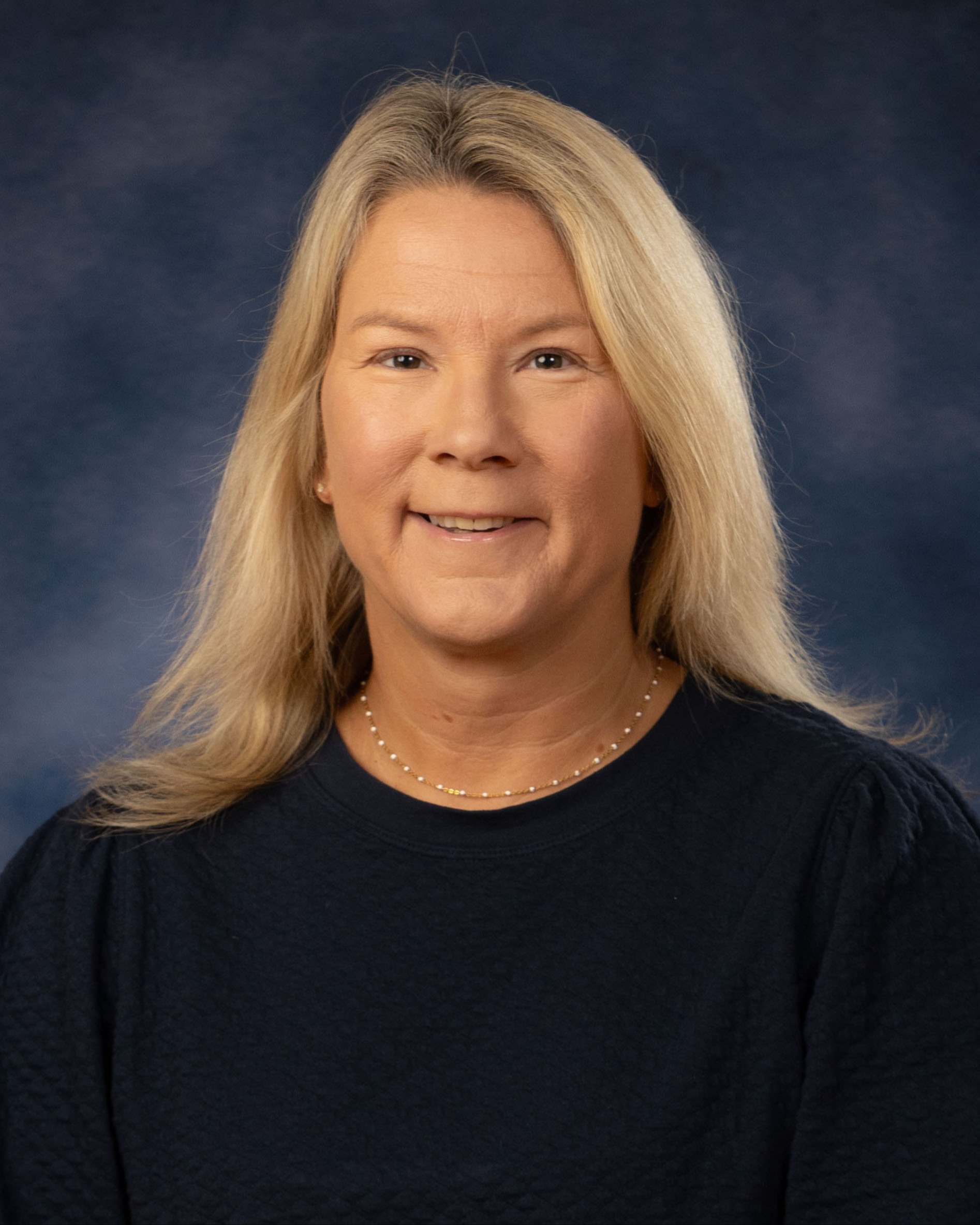 Mrs. Nikole DeWitt, Jr/Sr Counselor